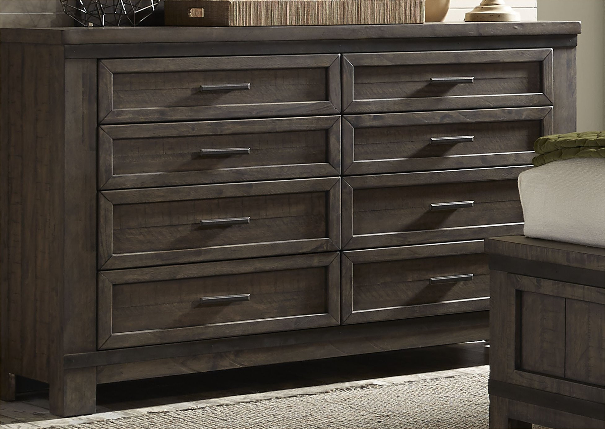 8 Drawer Dresser