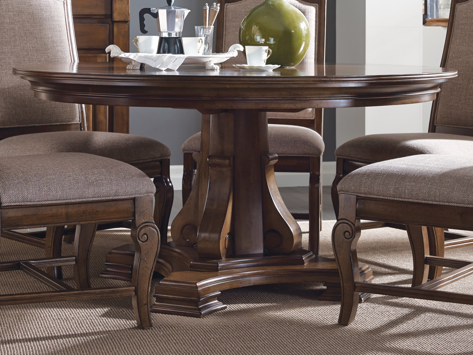 Stellia 60" Round Pedestal Table